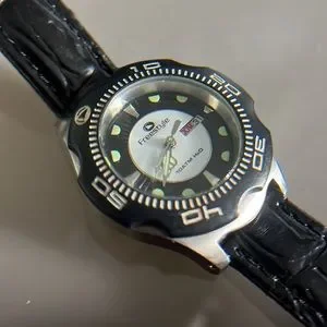 Freestyle | Accessories | Freestyle Betty Shark Day Date  display picture 1
